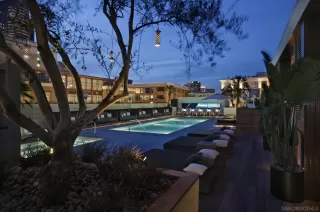 Photo #5: 240024161 Listing