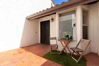 Photo #1: 240024176 Listing