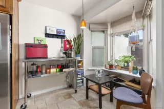 Photo #5: 240024176 Listing