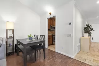 Photo #6: 240024176 Listing