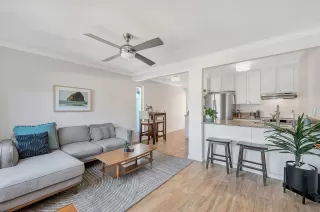 Photo #2: 240024221 Listing