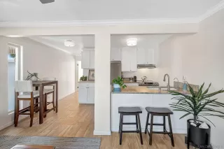 Photo #4: 240024221 Listing