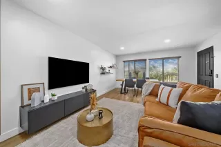 Photo #6: 240024254 Listing