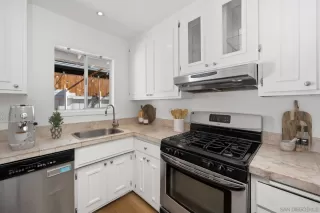 Photo #5: 240024262 Listing