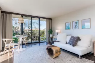 Photo #3: 240024276 Listing