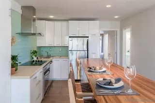 Photo #5: 240024276 Listing