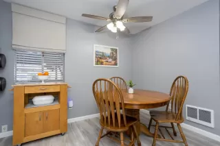 Photo #3: 240024287 Listing