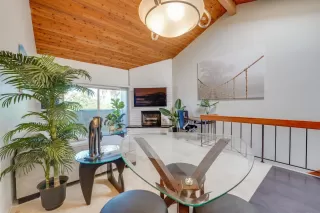 Photo #5: 240024295 Listing