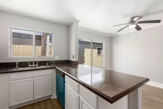 Photo #5: 240024301 Listing 