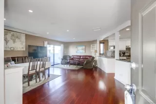 Photo #6: 240024318 Listing