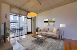 Photo #1: 240024325 Listing