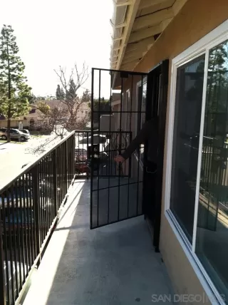 Photo #6: 240024367 Listing