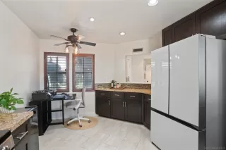 Photo #6: 240024385 Listing