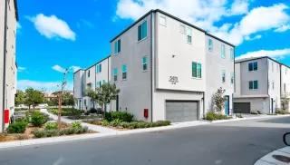 Photo #1: 240024478 Listing