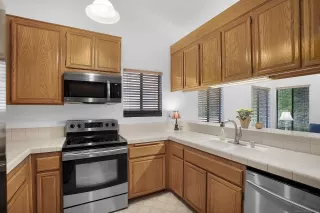 Photo #6: 240024499 Listing