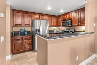 Photo #4: 240024576 Listing 