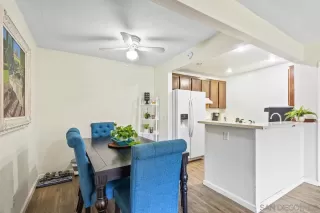 Photo #4: 240024582 Listing