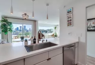 Photo #4: 240024584 Listing 