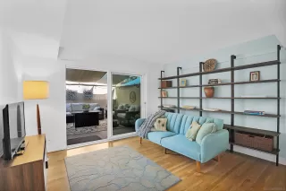 Photo #5: 240024640 Listing