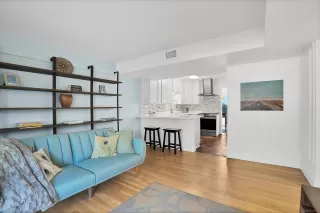 Photo #6: 240024640 Listing