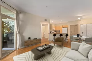 Photo #1: 240024654 Listing