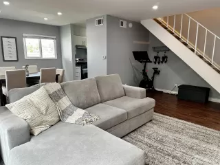 Photo #4: 240024707 Listing