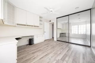 Photo #5: 240024767 Listing