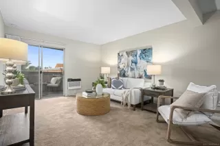 Photo #5: 240024771 Listing