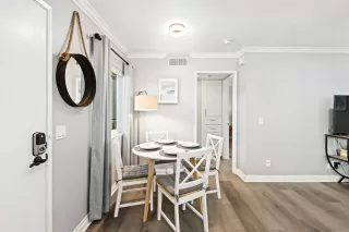 Photo #3: 240024816 Listing