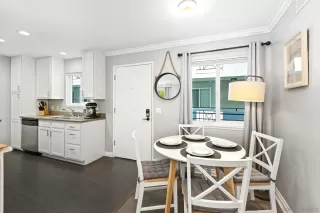 Photo #4: 240024816 Listing