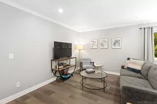 Photo #5: 240024816 Listing