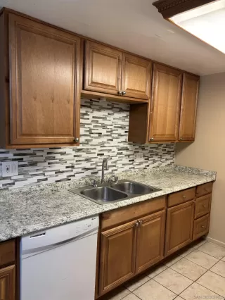 Photo #4: 240024887 Listing 