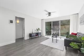 Photo #5: 240024914 Listing