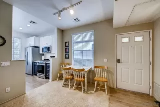 Photo #3: 240024921 Listing 