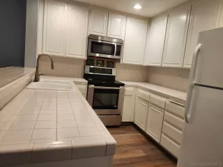 Photo #5: 240024922 Listing 