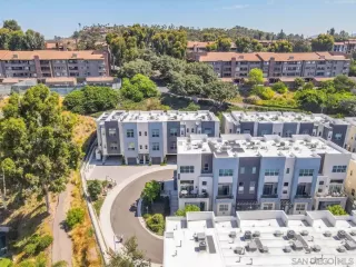 Photo #2: 240024924 Listing