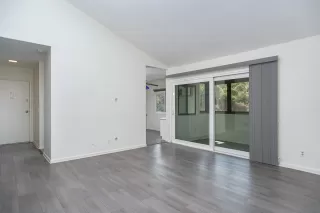 Photo #3: 240024939 Listing 