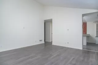 Photo #4: 240024939 Listing 