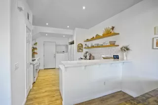 Photo #6: 240024957 Listing 