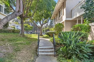 Photo #2: 240024998 Listing