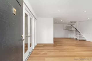 Photo #4: 240024998 Listing