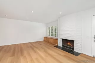 Photo #5: 240024998 Listing