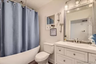 Photo #5: 240025035 Listing