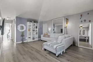 Photo #6: 240025050 Listing