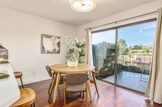 Photo #6: 240025080 Listing