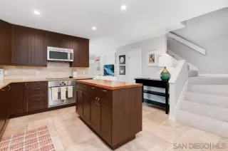 Photo #3: 240025185 Listing 