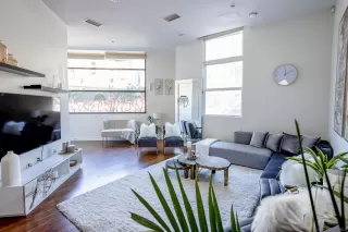 Photo #2: 240025205 Listing 