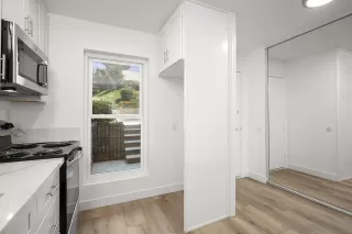 Photo #3: 240025213 Listing