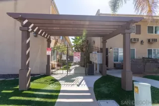 More Details about MLS # 240025216 : 1321 GREENFIELD DR UNIT 28