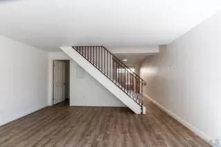 Photo #6: 240025216 Listing